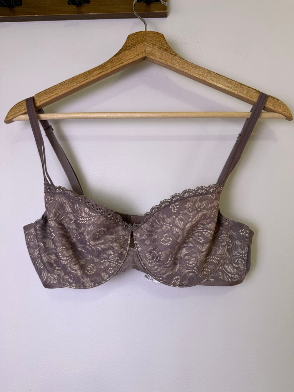 Soma Enticing Lift Balconette Bra 32D Mauve Lace Underwire